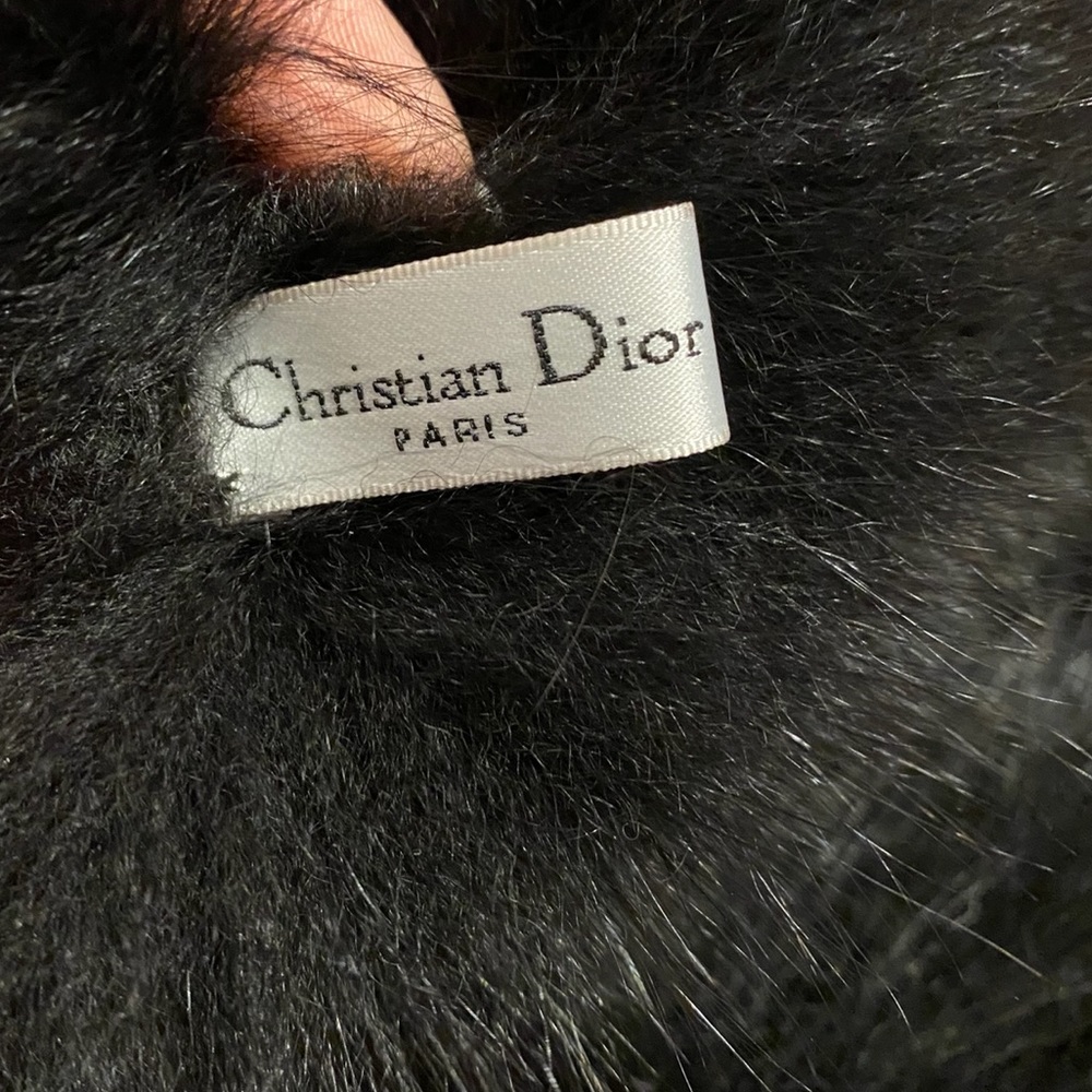 SOLD! 💯 Auth Vintage DIOR Fox Fur Stole/Scarf - Picture 7 of 10